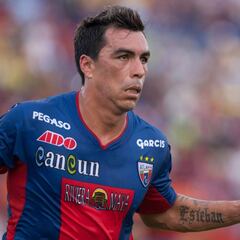 El olvidado registro goleador de Paredes en el extranjero