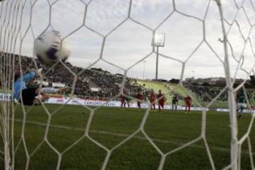 Wanderers derrotó por 2-1 a Ñublense con goles de Roberto Gutiérrez y Jorge Luna.