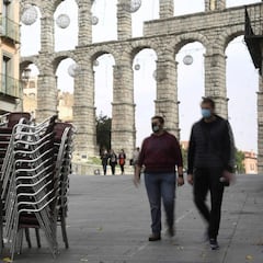 López-Acuña: "Sin confinamiento no se doblegará la curva"