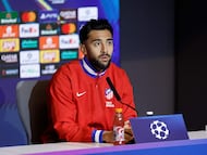 Atletico Madrid's Argentine midfielder #23 Nico Gonzalez gives a press conference on the eve of the UEFA Champions League, League phase matchday 8 match between Club Atletico de Madrid and Bodoe/Glimt at the Metropolitano stadium in Madrid on January 27, 2026. (Photo by Oscar DEL POZO / AFP)
