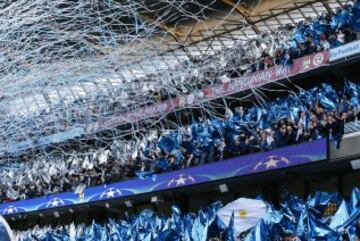 Ticker tape welcome for both sides at the Etihad