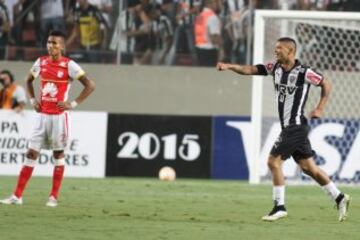 Santa Fe juega con la necesidad de Mineiro, quien da pelea en el Grupo 1 de la Copa Libertadores 