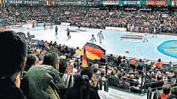 <b>LLENOS TOTALES.</b> Así están las gradas de los pabellones durante todos los partidos del Mundial.