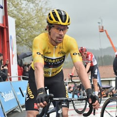 Roglic: "Antes de la Itzulia, ya arrastraba problemas de rodilla"