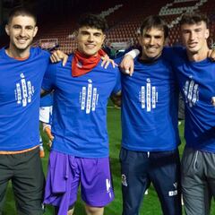 Jon Alemán ocupa el puesto de Llopis en la Real Sociedad