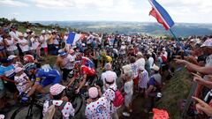 Francia celebró el 14 de julio con Alaphilippe de amarillo