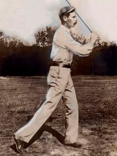 Horace Rawlins, un inglés de 21 años, que hizo 173 gopes en 36 hoyos y superó al escocés Willie Dunn por dos golpes, en un campo de nueve hoyos, el Newport Country Club.
