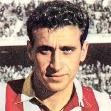 El delantero navarro defendió los colores del Atlético de Madrid entre 1960 y 1963, distutó 12 partidos y marcó 4 goles. Jugó con el Real Oviedo 5 encuentros y anotó 2 goles la temporada 1963-64. 