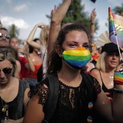 In which states could same-sex marriage be banned if the Supreme Court overturns Obergefell?