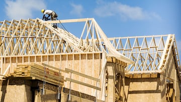 Carpenters skills are required for many types of construction projects where wood and other materials are employed. Here’s a look a what they get paid.