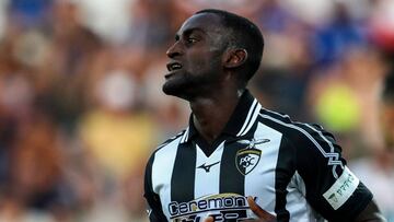 Jackson Martínez contempla su retiro del fútbol