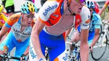 <b>ESPECTÁCULO. </b>La subida a Velefique presentó un gran aspecto. Gesink animó la carrera con su ataque.