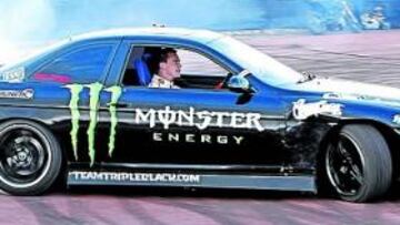 <b>DERRAPES Y SONIDO</b> Exhibiciones de derrapaje, espectáculos con chicas y, por supuesto, los mejores equipos de sonidos instalados en los coches.