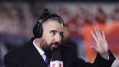 Álvaro Morales explota contra Femexfut