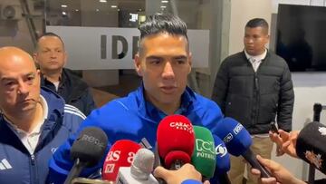 Radamel Falcao, delantero de Millonarios, analiza la derrota contra Nacional.