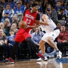Dallas remonta; los Pelicans (0-6) de Davis, contra las cuerdas