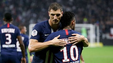 Meunier defiende el salario de Neymar