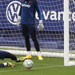 Koke Vegas y Sergio León dejan el Levante