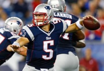 El quarterback solo llegó a disputar tres encuentros en su pretemporada con los Patriots antes de ser cortado, con unos discretísimos números. Completó tan solo 5 pases en los dos primeros partidos (contra Eagles y Bucs) siendo placado en numerosas ocasiones. Contra los Giants logró 6 pases de 11 para 91 yardas, con 2 touchdowns y 2 intercepciones. Fue cortado el 31 de agosto de 2013, tras lo cual agradeció al equipo la oportunidad prestada.