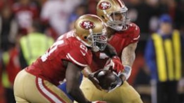 Exquarterback de la Universidad de Nevada, Colin Kaepernick llegó a la NFL de las manos del entrenador Chris Ault, el guru de la formación Pistol.