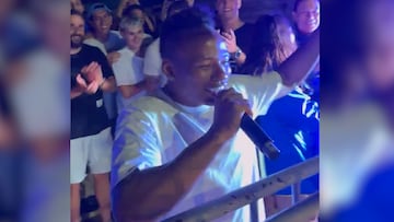 La inesperada premiación tomó por sorpresa a todos, pero aun así los jugadores lo celebraron.