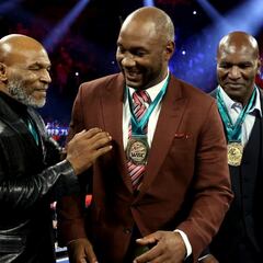 Hearn: Allowing Mike Tyson to fight might be 'irresponsible'