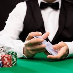 How much money do World Series of Poker dealers make?
