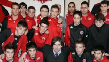 <b>APOYO DE GALLI. </b>La escuela recibió en enero la visita del responsable del fútbol base del Milán.