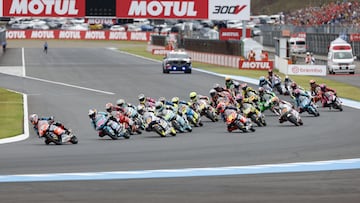 La salida de Moto3 en Japón.