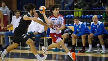 Imagen de un partido de Liga ASOBAL entre el Balonmano Logro&ntilde;o y el Atl&eacute;tico Valladolid.
 