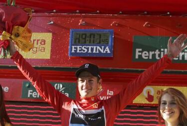 Cancellara y Sagan van en moto