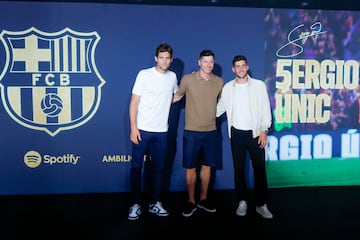 Marcos Alonso, Lewandowski y Sergi Roberto.