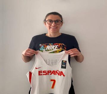 Alba Torrens, con la camiseta de la Selección española con la que se proclamó campeona del último Europeo