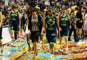 Muffet McGraw de Notre Dame.