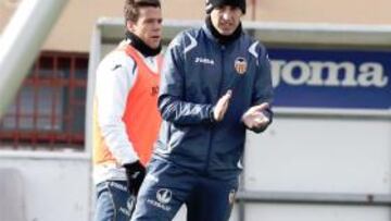 Emery viaja con toods los disponibles a Barcelona