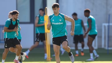 Diego Llorente, en un entrenamiento.