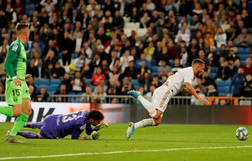 Jugada del penalti de Juan Soriano a Eden Hazard.