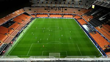 Mestalla, vac&iacute;o, alberg&oacute; el Valencia-Atalanta de Champions.