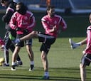 Isco se entrena al margen y Arbeloa, con el resto del grupo