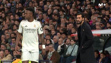 Movistar+ captó esta secuencia de Arbeloa motivando a Vinicius: hay una frase que repite mucho
