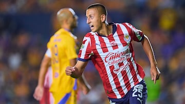Roberto Alvarado celebrate shri goal 0-1 of Gaudalajara during the 5th round match between Tigres UANL and Guadalajara as part of the Liga BBVA MX, Torneo Apertura 2024 at Universitario Stadium on August 24, 2024 in Monterrey, Nuevo Leon, Mexico.