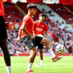 Larios, tercer refuerzo de la Cultural