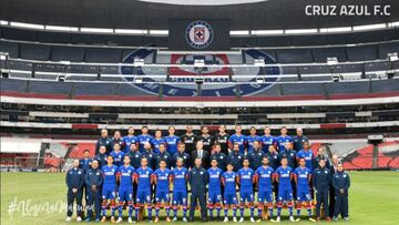 Escudo de Cruz Azul lució en el Azteca para la foto oficial