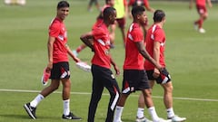 La selecci&oacute;n de Per&uacute; durante un entrenamiento de cara a los partidos ante Argentina y Colombia.