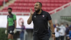 Fernando Samayoa: “A las silbantes no se les puede ni hablar”