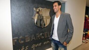 FELIZ. Busquets seguirá vinculado al club en el que ha conseguido alzar todos los trofeos posibles.