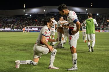 Juega 1000 pesos y gana 15540 en Caliente con la Liga MX