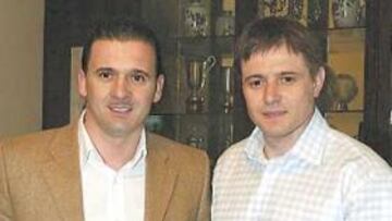 <b>CON MIJATOVIC.</b> Pedja saludó ayer a Dragan Stojkovic.