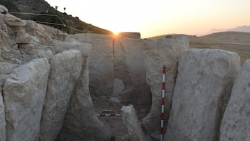 Archaeologists at the University of Cádiz have uncovered “one of the most monumental and best-preserved funerary structures in Andalusia”.