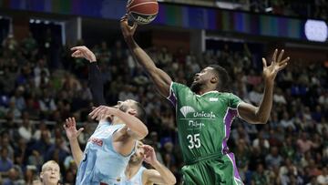 Carlos Suárez se desata y Unicaja vuelve a amargar al Barça